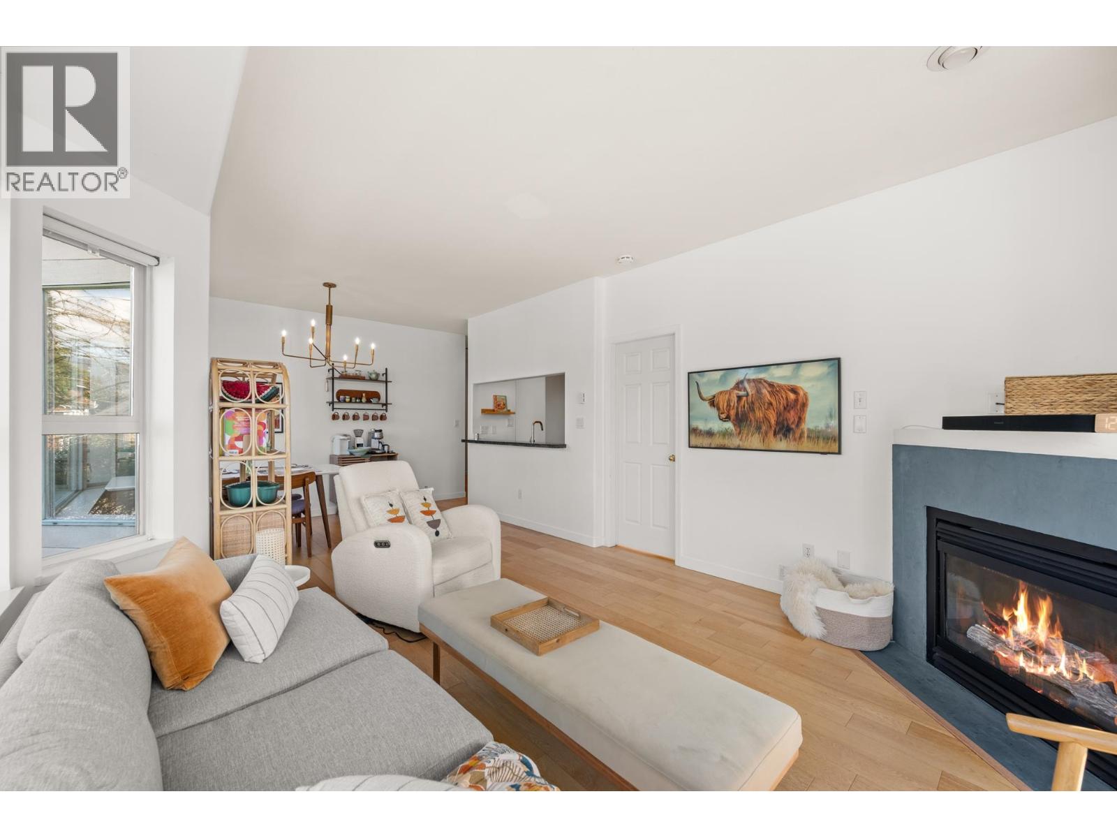 103 177 W 5th Street, North Vancouver, British Columbia  V7M 1J6 - Photo 5 - R3102791