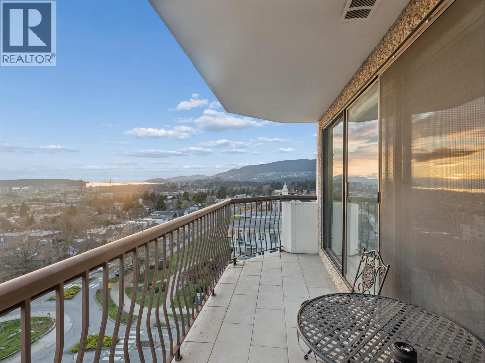 903 701 W Victoria Park, North Vancouver, British Columbia  V7M 2L2 - Photo 2 - R3102792