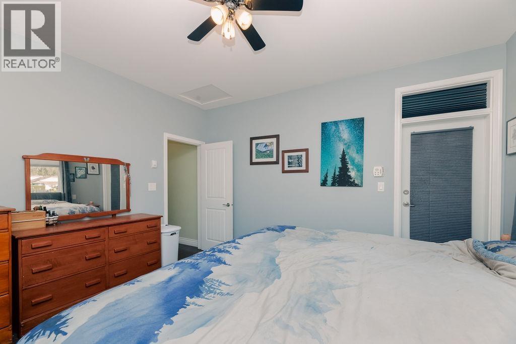 787 North Road, Gibsons, British Columbia  V0N 1V9 - Photo 14 - R3095163