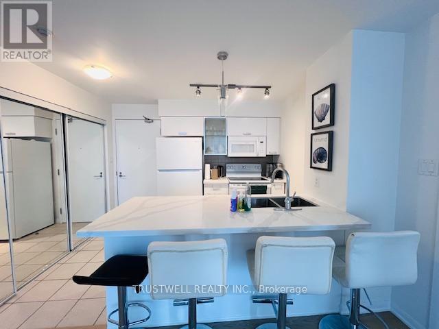 2601 - 38 Grenville Street, Toronto, Ontario  M4Y 1A5 - Photo 12 - C12912574