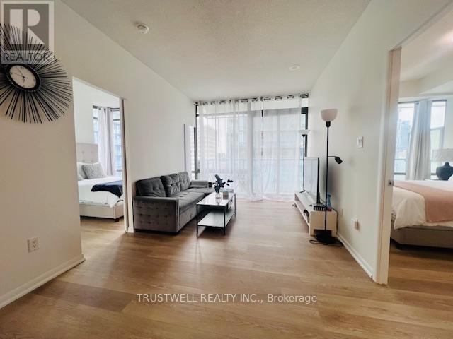 2601 - 38 Grenville Street, Toronto, Ontario  M4Y 1A5 - Photo 3 - C12912574