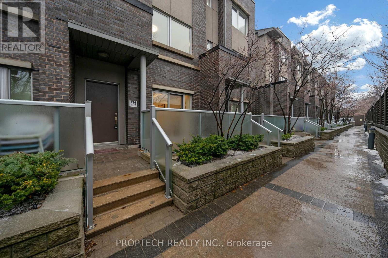 67 - 295 VILLAGE GREEN SQUARE, Toronto, Ontario