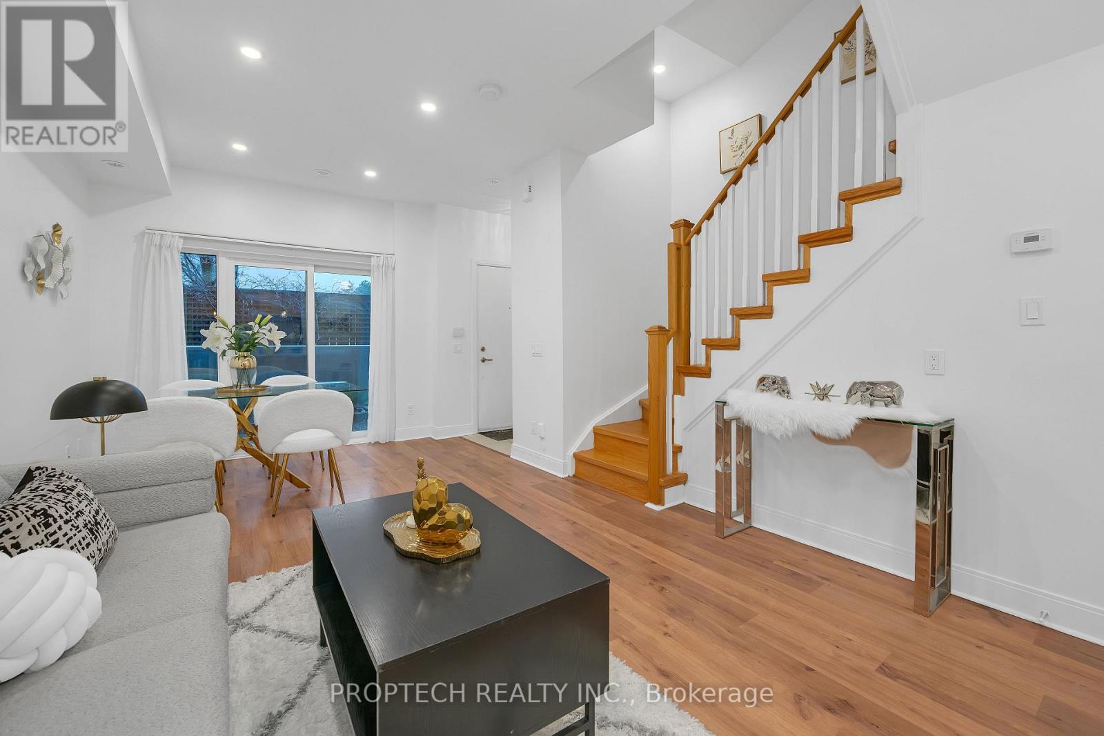 67 - 295 Village Green Square, Toronto, Ontario  M1S 0L2 - Photo 8 - E12912560