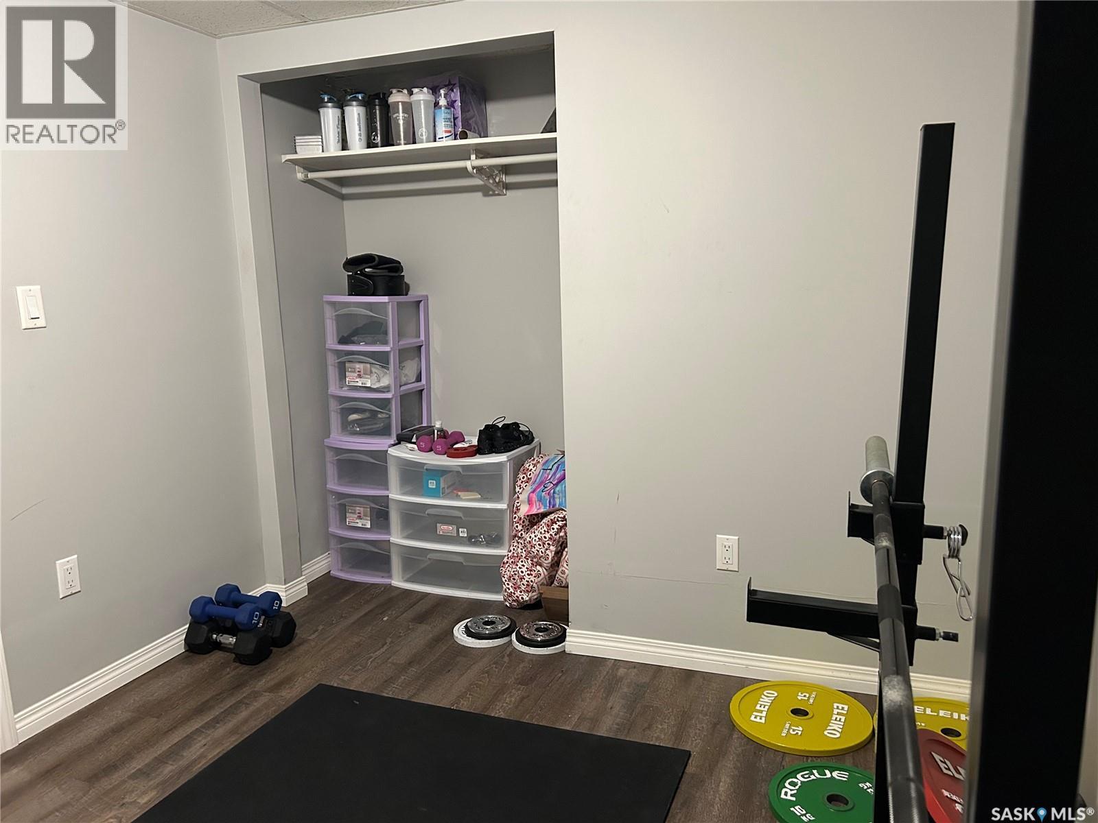 516 First Avenue E, Lampman, Saskatchewan  S0C 1N0 - Photo 37 - SK010303