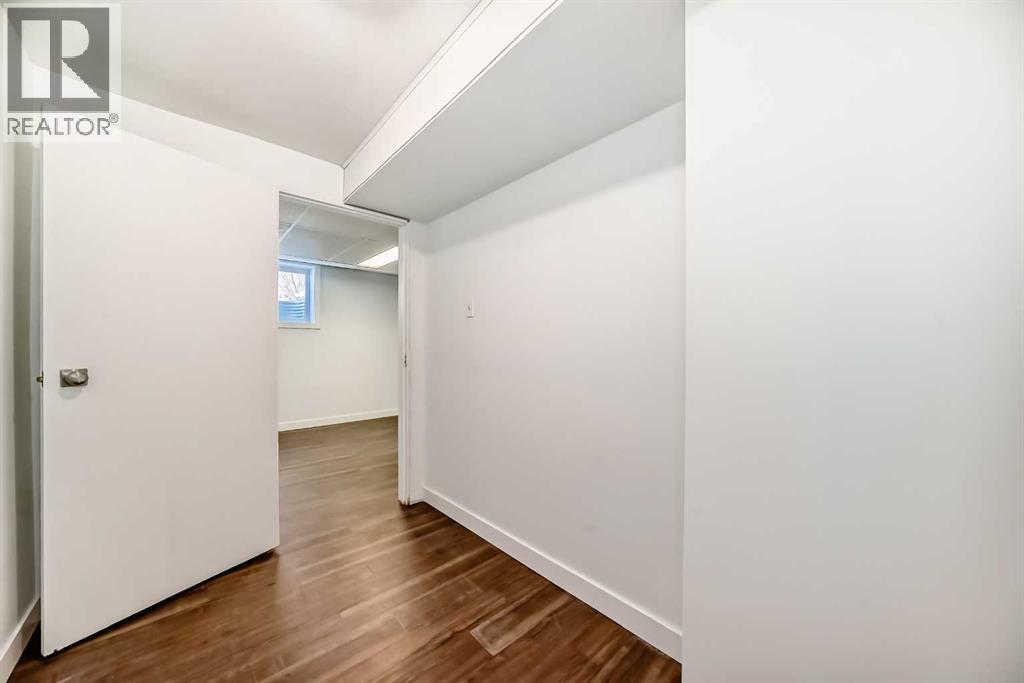 60 Erin Mount Crescent Se, Calgary, Alberta  T2B 2S3 - Photo 32 - A2282304