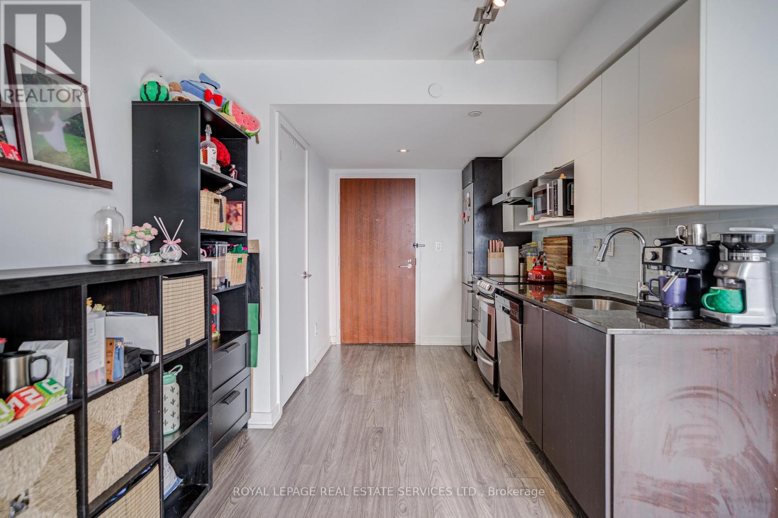 901 - 160 Flemington Road, Toronto, Ontario  M6A 0A9 - Photo 14 - W12904254