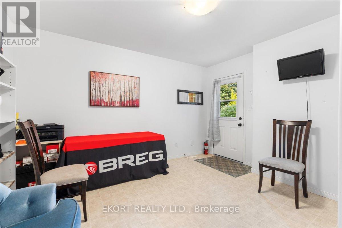 9 Huron Lane, Belleville (Belleville Ward), Ontario K8N 5X5 - Photo 7 - X12912648