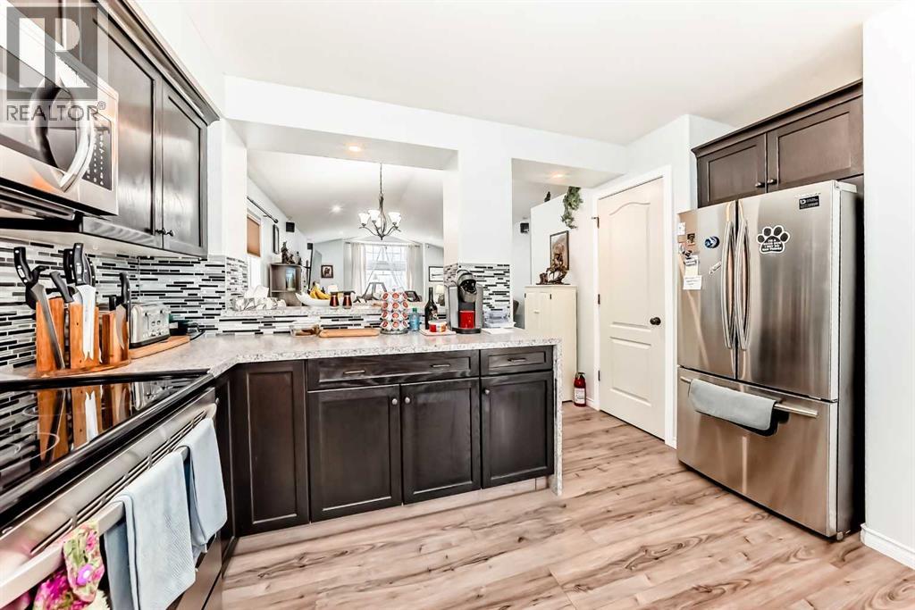 6315 60 Streetclose, Ponoka, Alberta  T4J 1W1 - Photo 8 - A2294809