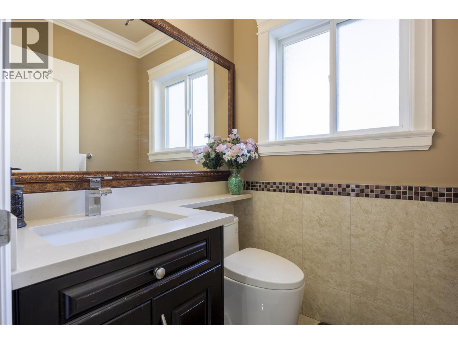 7851 Canada Way, Burnaby, British Columbia  V3N 3K8 - Photo 21 - R3102665