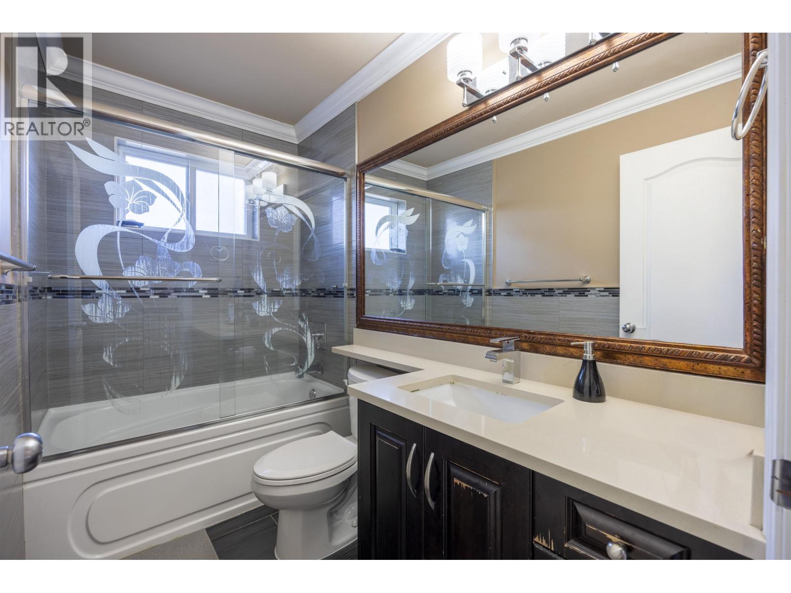 7851 Canada Way, Burnaby, British Columbia  V3N 3K8 - Photo 19 - R3102665