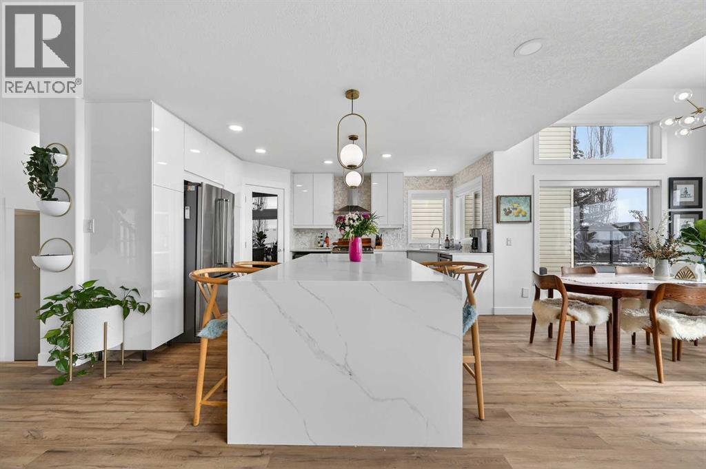 46 Springbluff Boulevard SW, Calgary, Alberta  T3H 4V6 - Photo 9 - A2294890