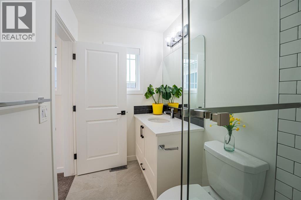 1658 Baywater Street Sw, Airdrie, Alberta  T4B 5K6 - Photo 38 - A2294904