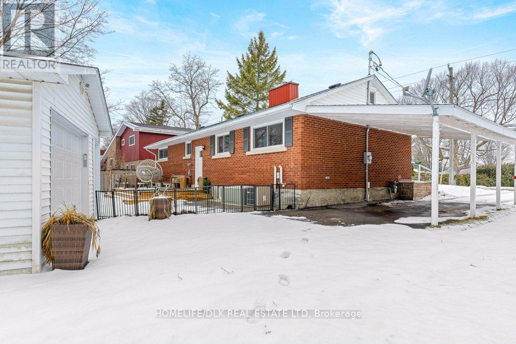 29 Crawford Street, Brockville, Ontario  K6V 1S2 - Photo 5 - X12912594