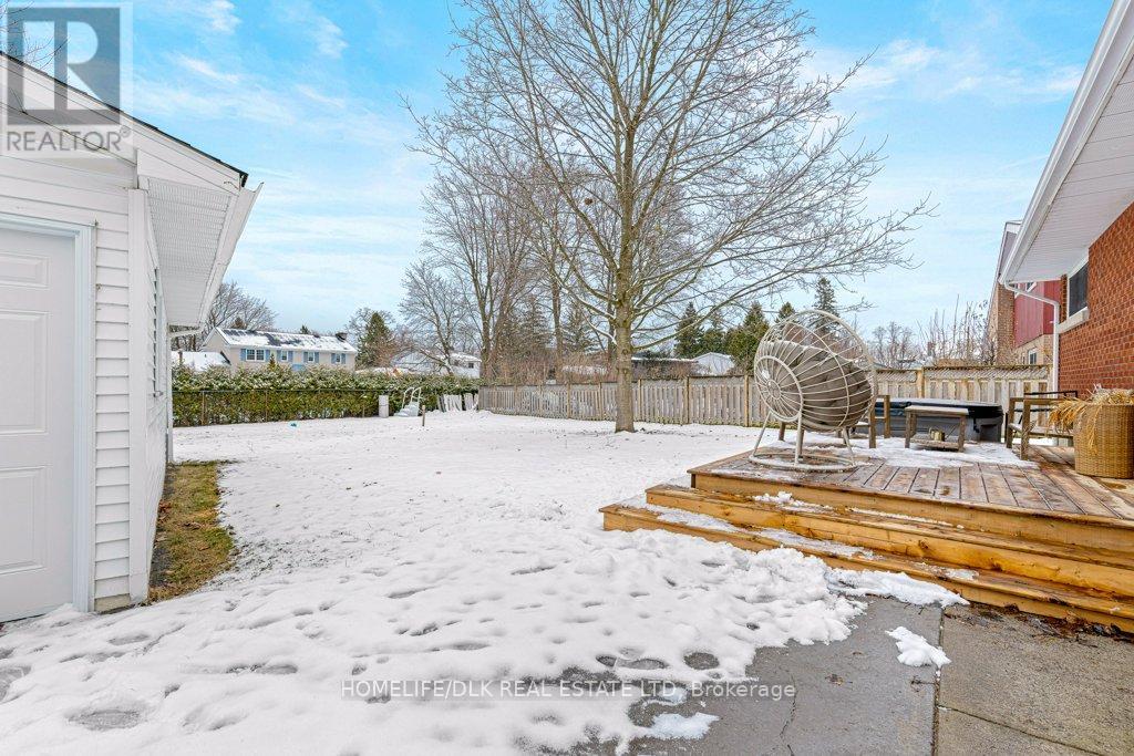 29 Crawford Street, Brockville, Ontario  K6V 1S2 - Photo 8 - X12912594