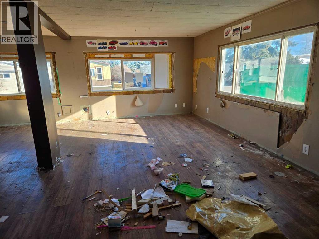 223 Polar Avenue NE, High River, Alberta  T1V 1J5 - Photo 5 - A2281784