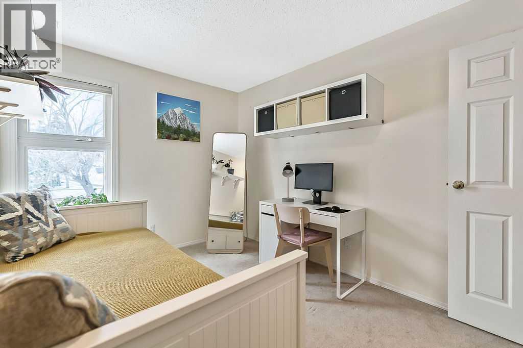 4, 207 Grier Terrace NE, Calgary, Alberta  T2K 5Y7 - Photo 26 - A2292905