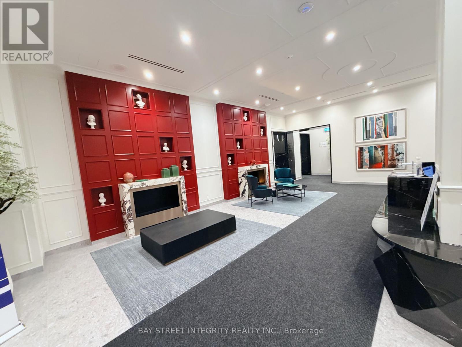 3315 - 180 Front Street E, Toronto, Ontario  M5A 0A9 - Photo 2 - C12912592