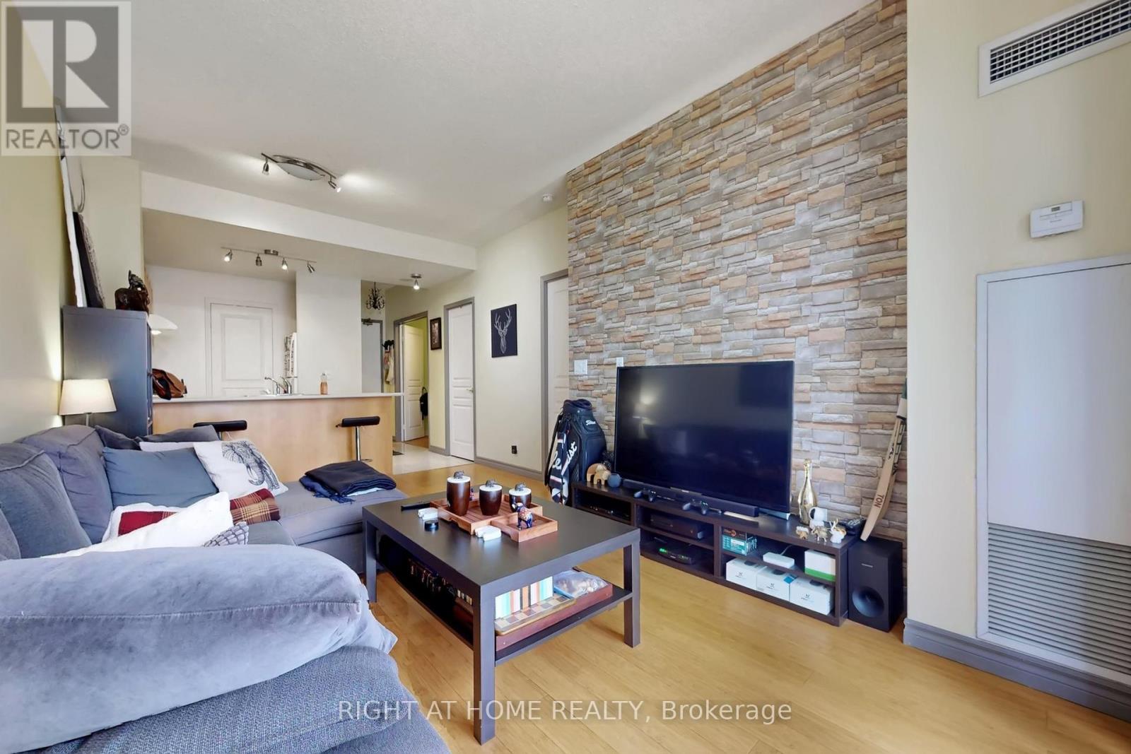 711 - 28 Byng Avenue, Toronto (Willowdale East), Ontario  M2N 7H4 - Photo 11 - C12912610