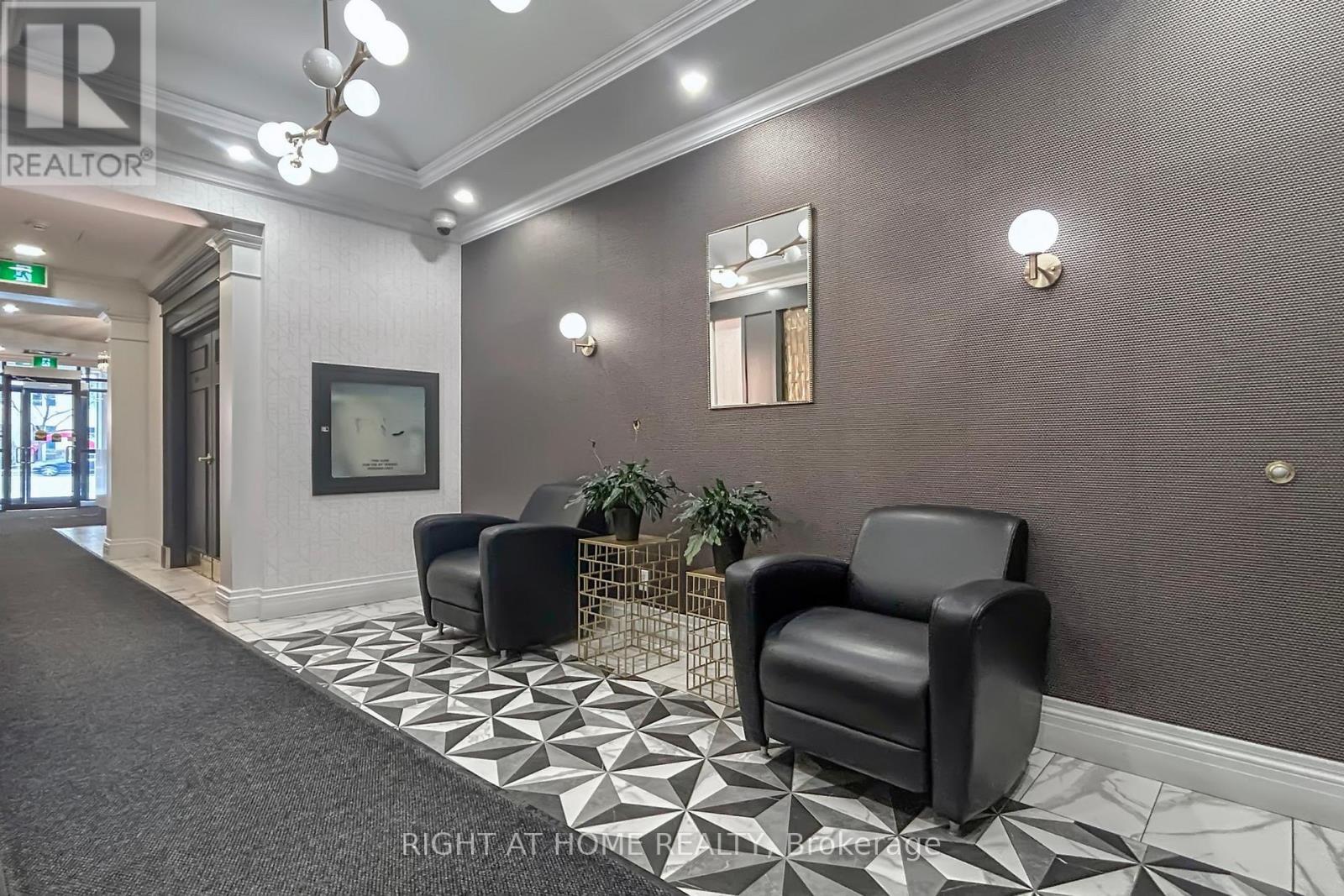 711 - 28 Byng Avenue, Toronto (Willowdale East), Ontario  M2N 7H4 - Photo 5 - C12912610