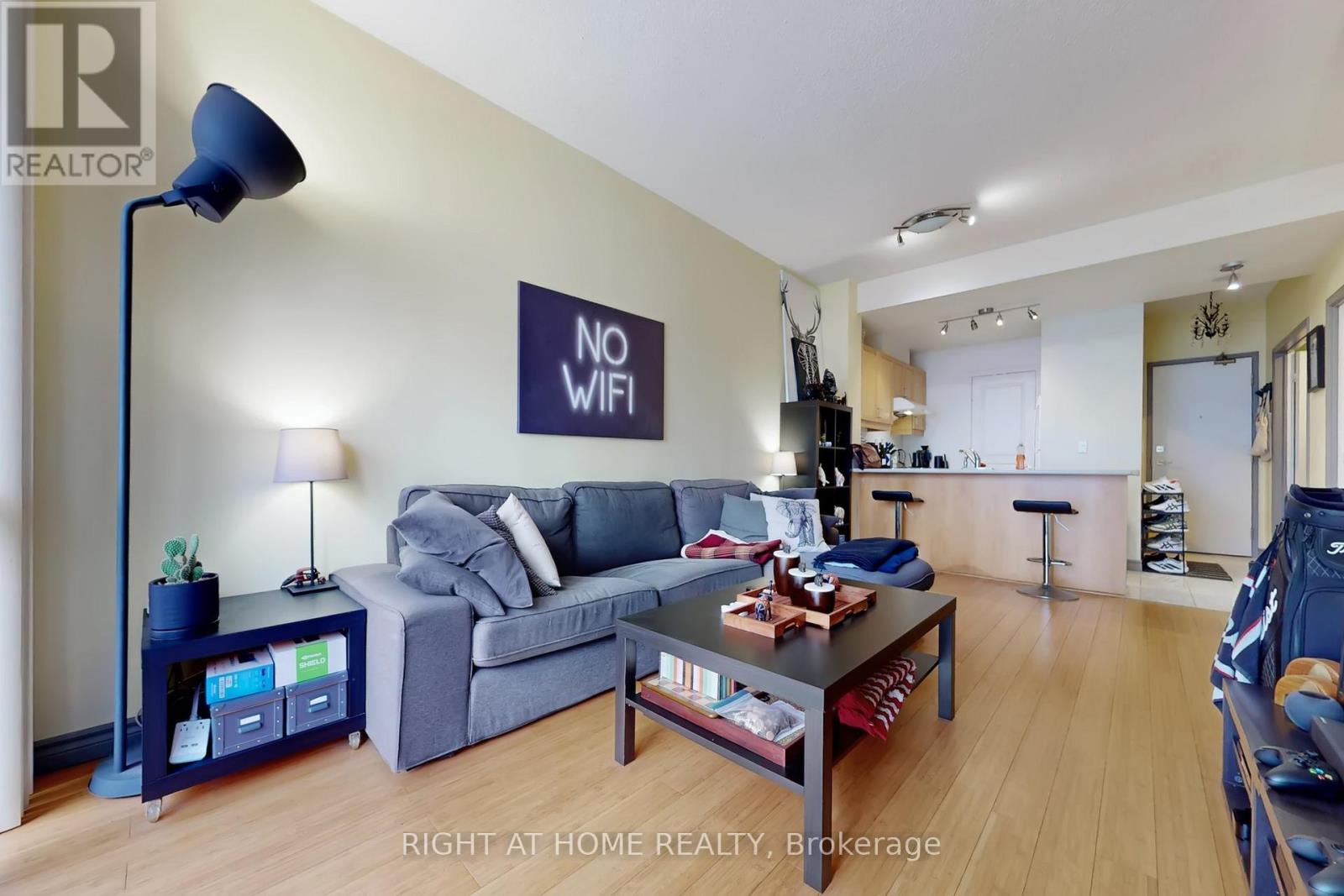 711 - 28 Byng Avenue, Toronto (Willowdale East), Ontario  M2N 7H4 - Photo 7 - C12912610