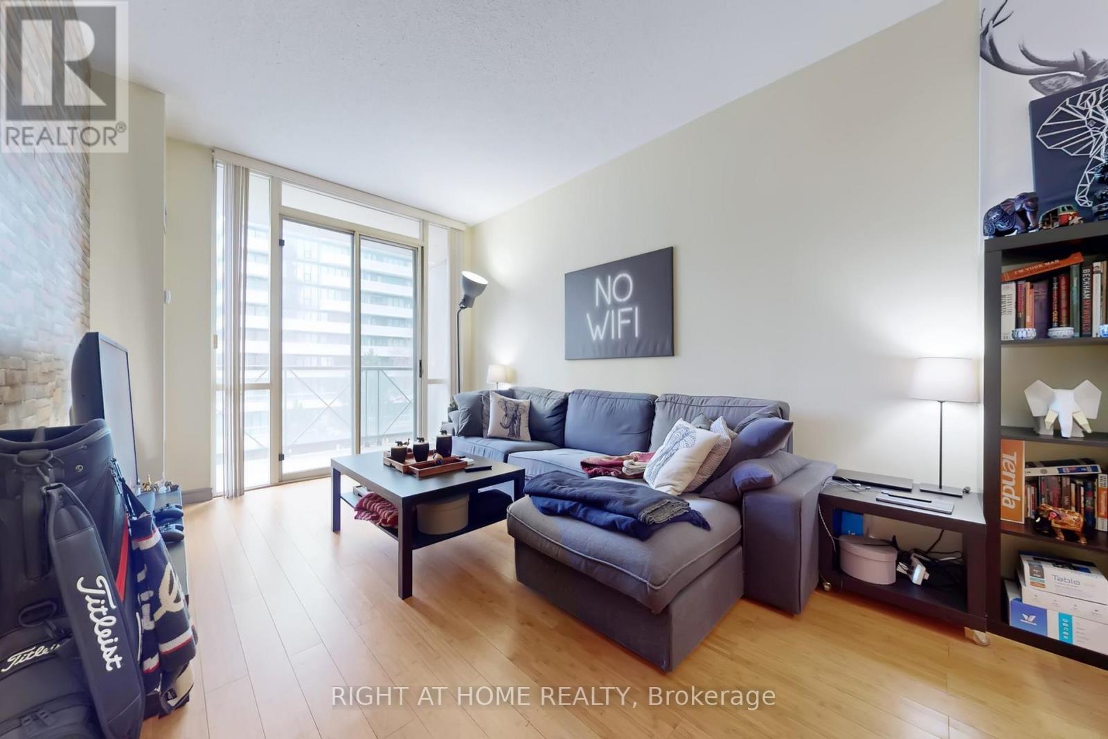 711 - 28 Byng Avenue, Toronto (Willowdale East), Ontario  M2N 7H4 - Photo 8 - C12912610