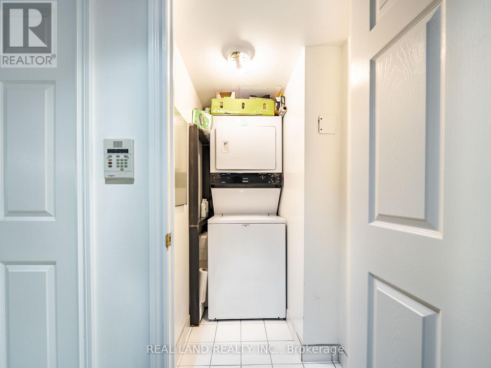 1221 - 168 Simcoe Street, Toronto, Ontario  M5H 4C9 - Photo 12 - C12912640