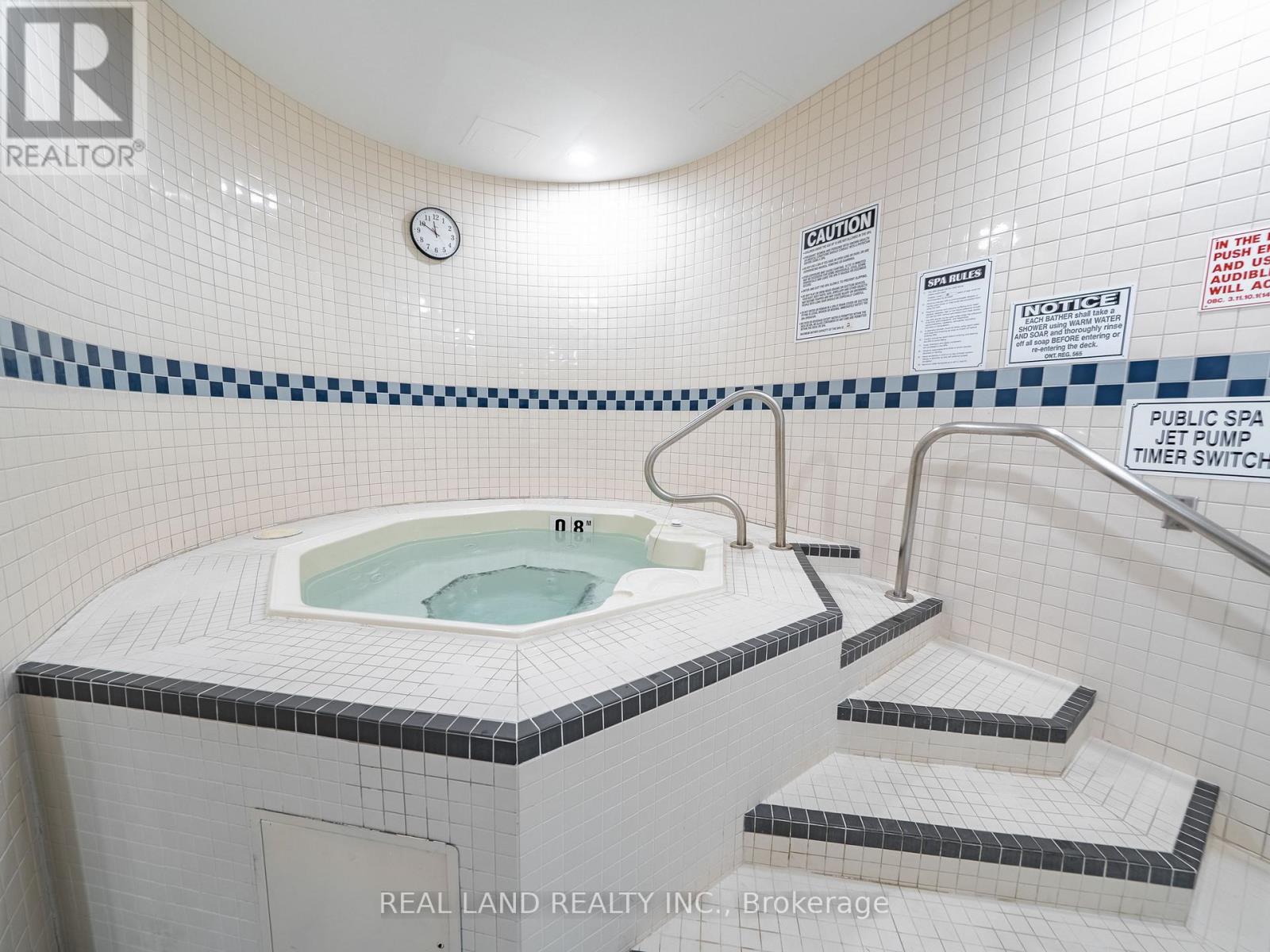 1221 - 168 Simcoe Street, Toronto, Ontario  M5H 4C9 - Photo 15 - C12912640