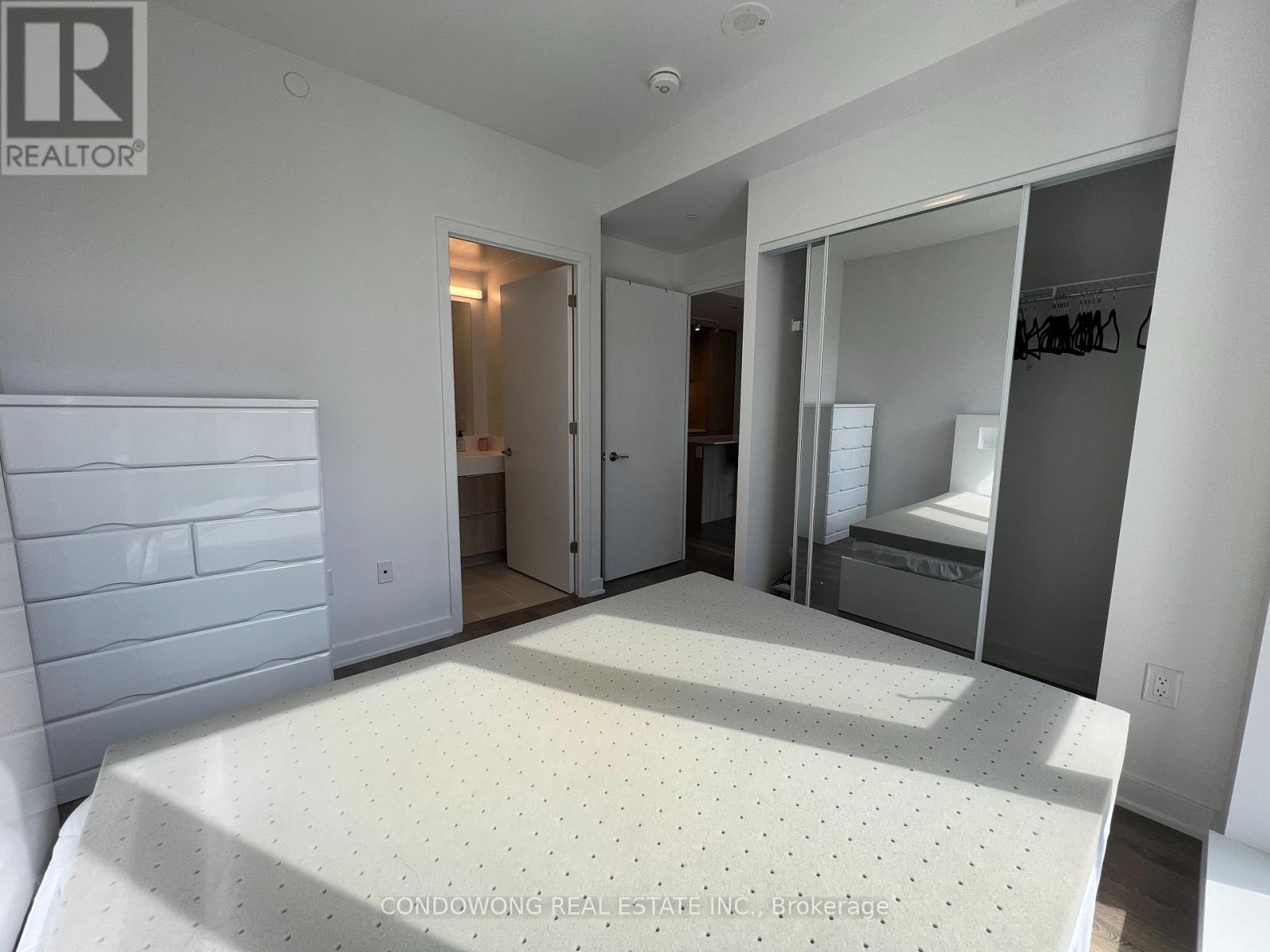 1104 - 130 River Street, Toronto, Ontario  M5A 0R8 - Photo 5 - C12912642