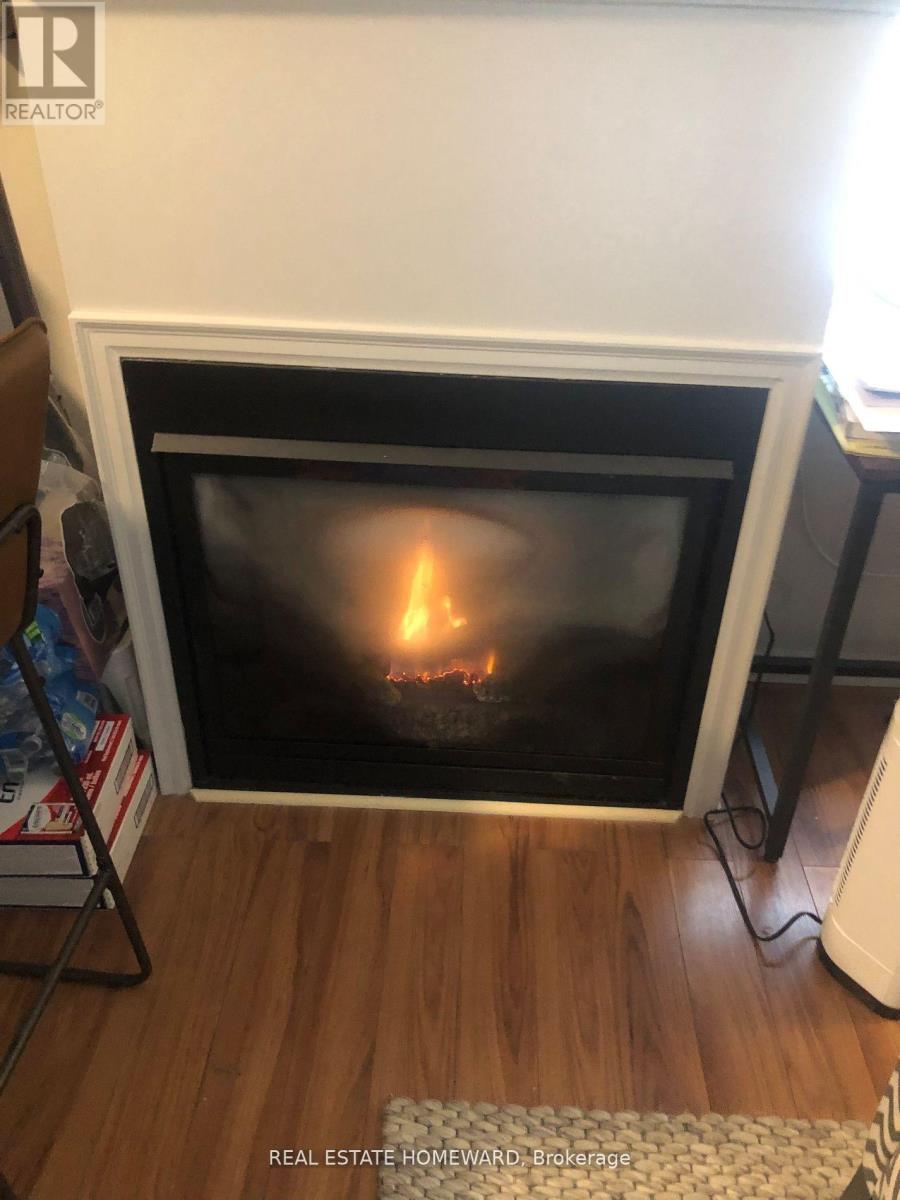 2196 Queen Street E, Toronto, Ontario  M4E 1E6 - Photo 5 - E12912618