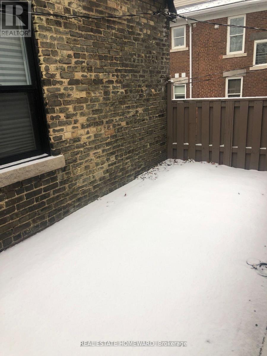 2196 Queen Street E, Toronto, Ontario  M4E 1E6 - Photo 6 - E12912618