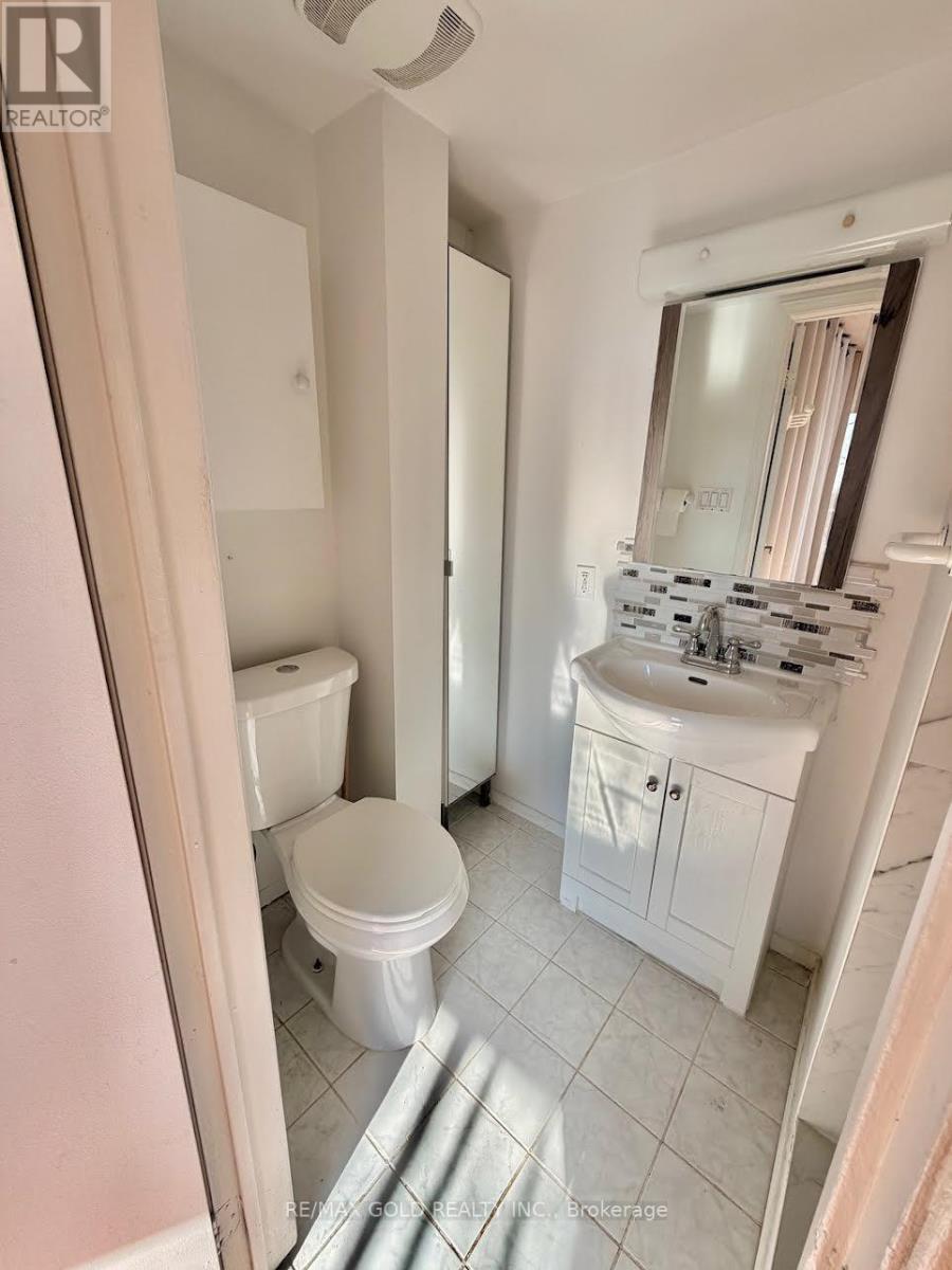 26 - 7707 Darcel Avenue, Mississauga, Ontario  L4T 3W9 - Photo 21 - W12854602