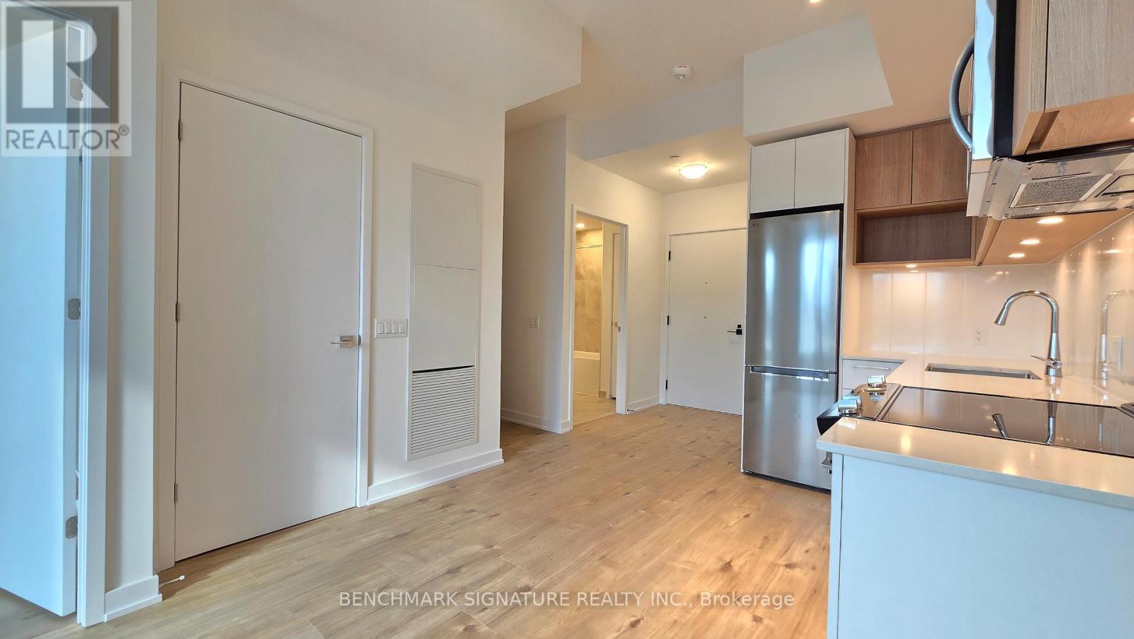 207 - 500 Plains Road E, Burlington, Ontario  L7T 2E1 - Photo 15 - W12912582