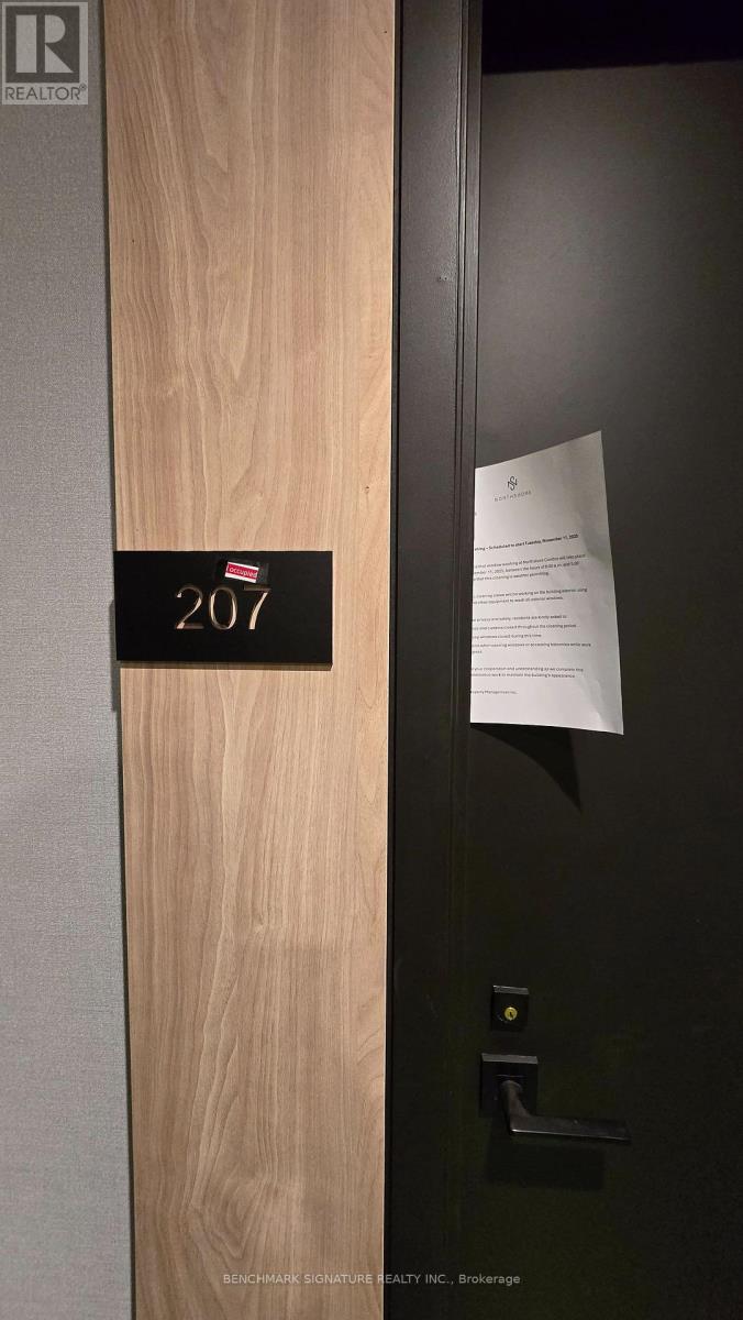 207 - 500 Plains Road E, Burlington, Ontario  L7T 2E1 - Photo 6 - W12912582