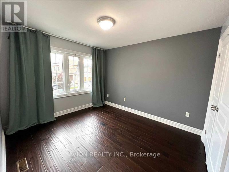 2293 Crestmont Drive, Oakville, Ontario  L6M 5J5 - Photo 15 - W12912590