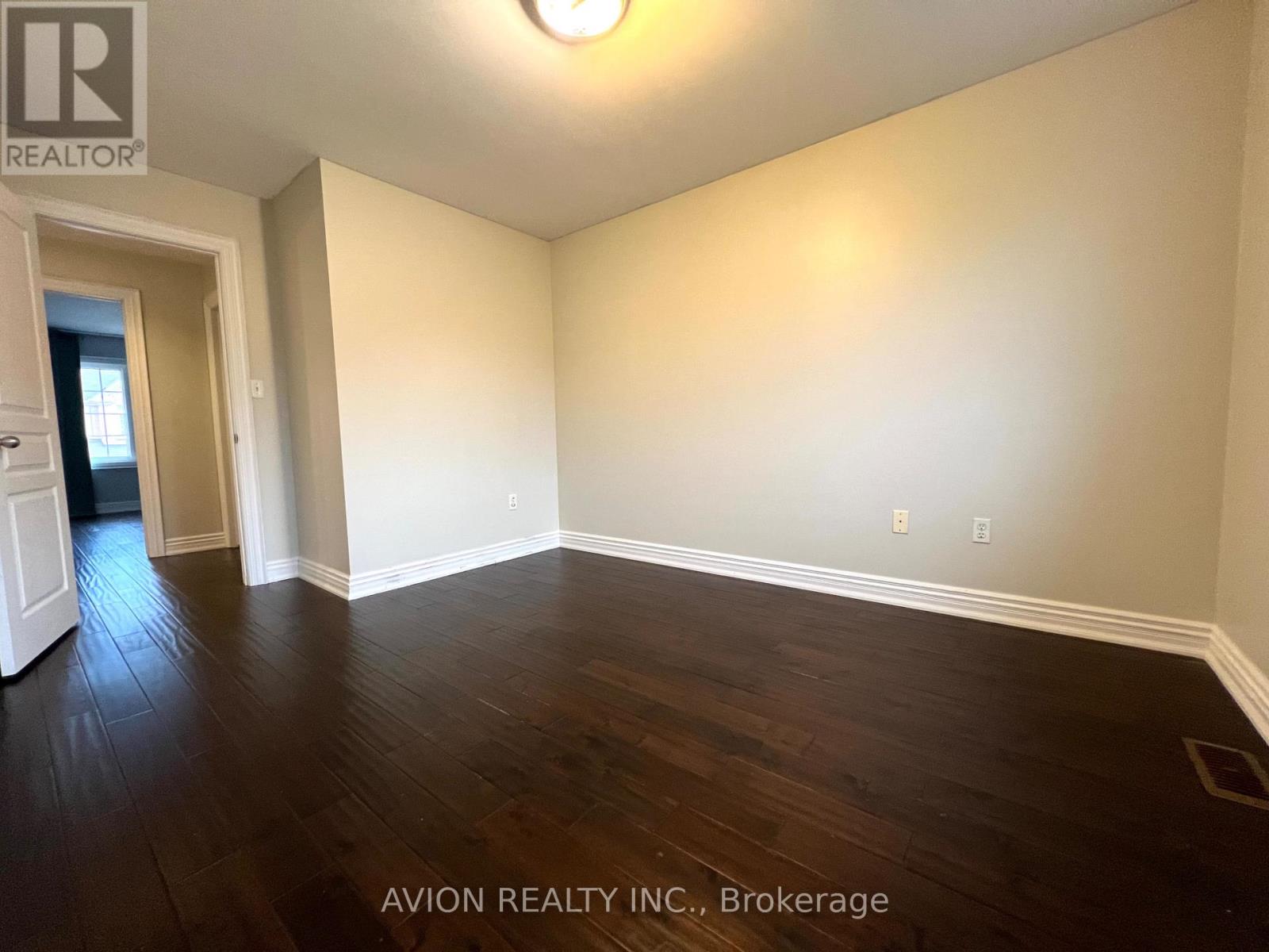 2293 Crestmont Drive, Oakville, Ontario  L6M 5J5 - Photo 17 - W12912590