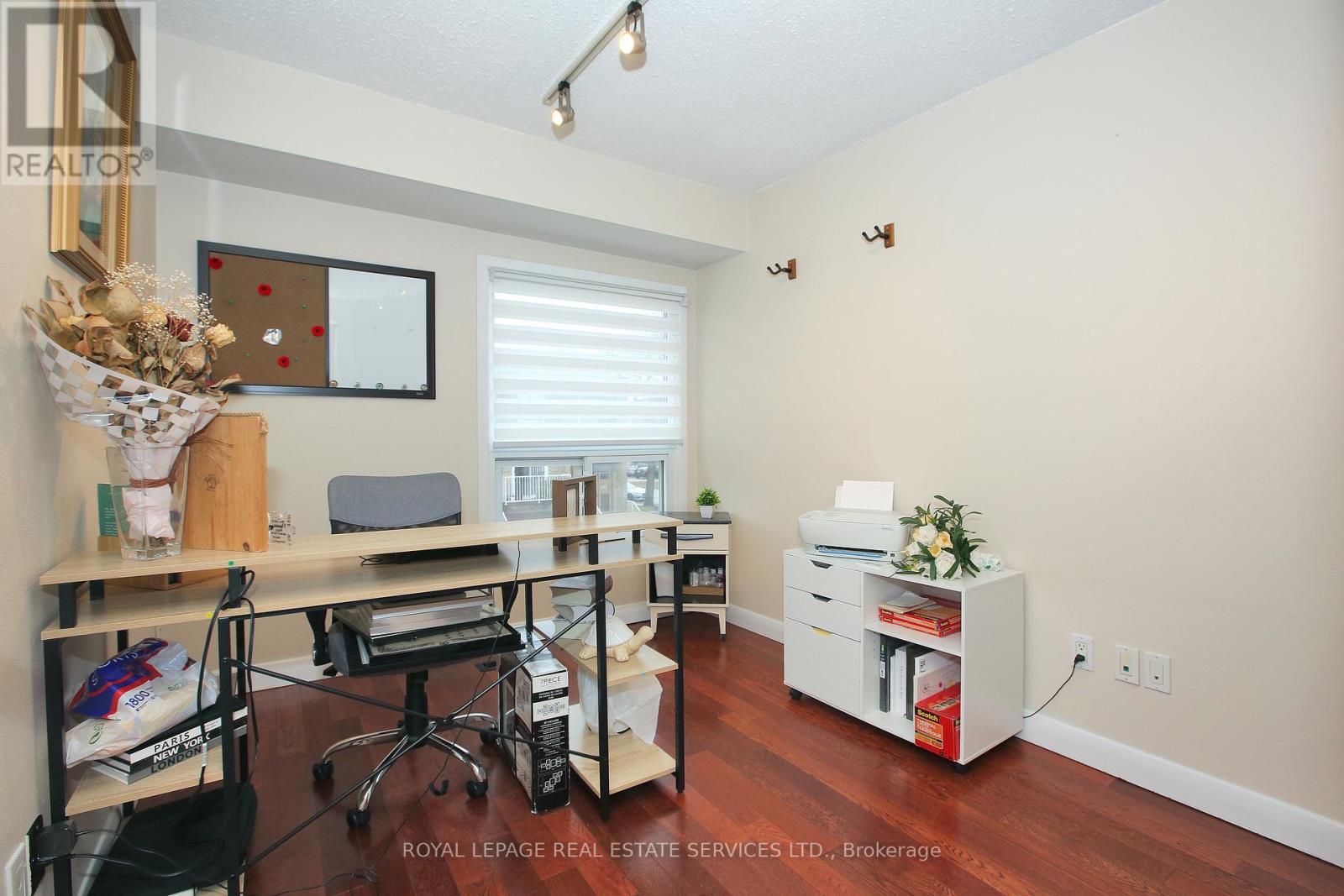 117 - 60 Hanson Road, Mississauga, Ontario  L5B 2P6 - Photo 19 - W12912626