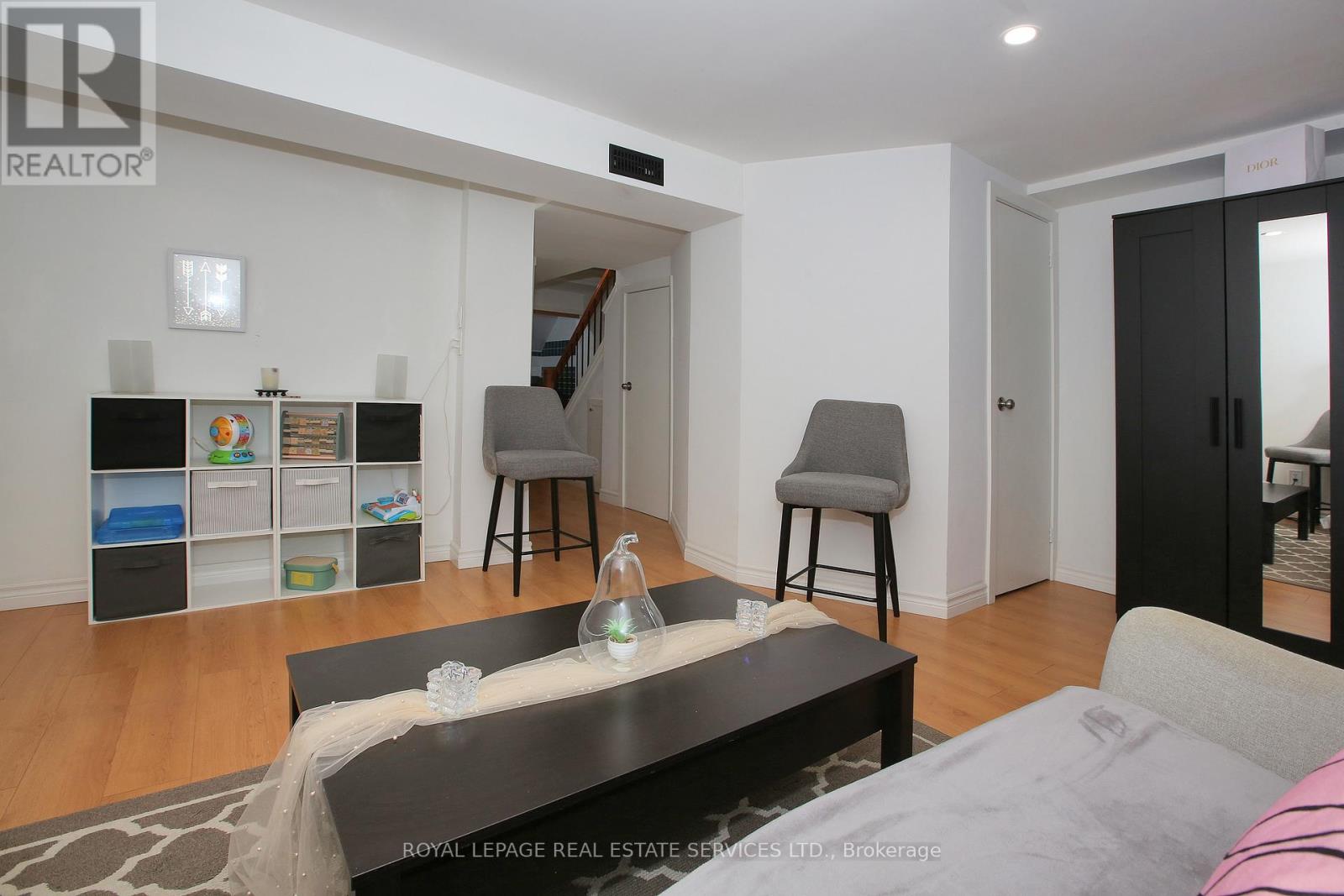 117 - 60 Hanson Road, Mississauga, Ontario  L5B 2P6 - Photo 21 - W12912626