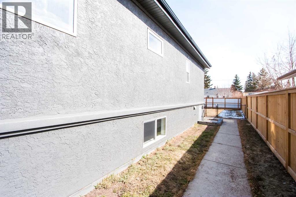 1629 Athabasca Street, Crossfield, Alberta  T0M 0S0 - Photo 4 - A2286589