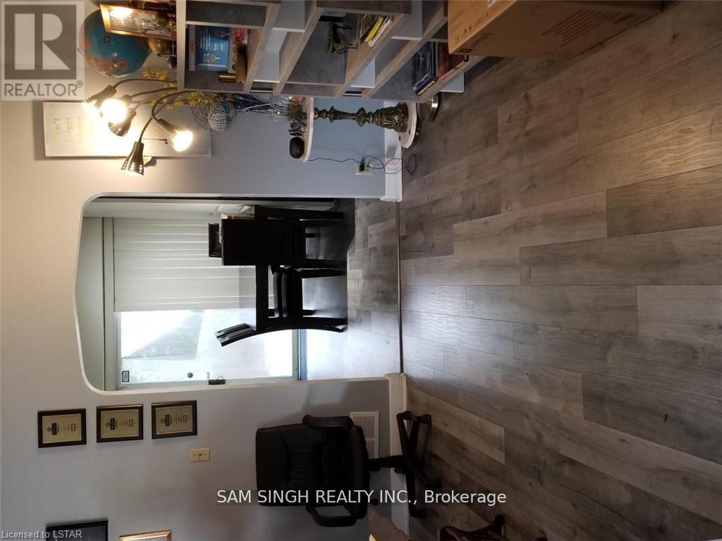 325 Southdale Road E, London South, Ontario  N6E 1A2 - Photo 4 - X12754894