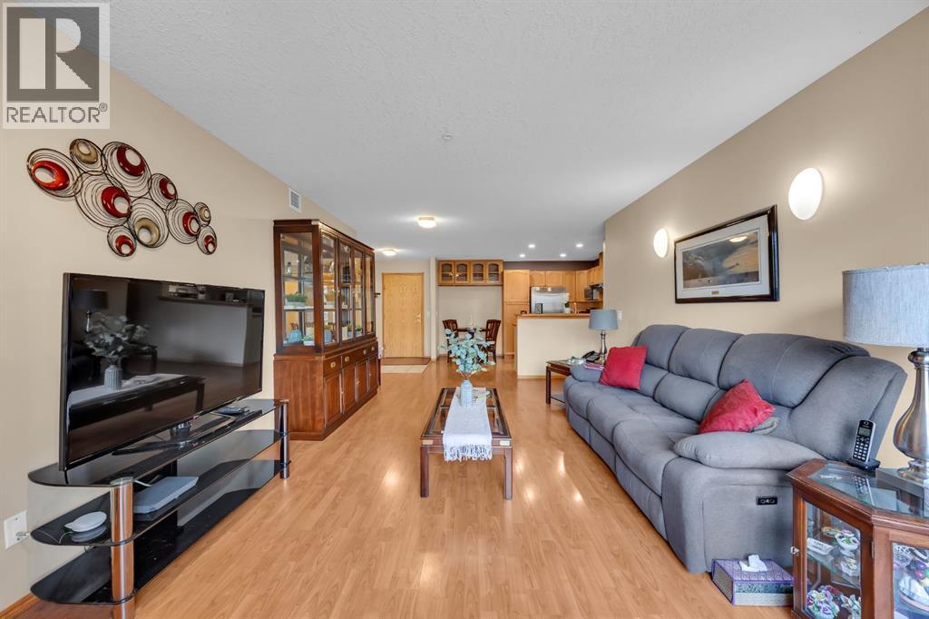 106, 728 Country Hills Road Nw, Calgary, Alberta  T3K 5K8 - Photo 3 - A2281920