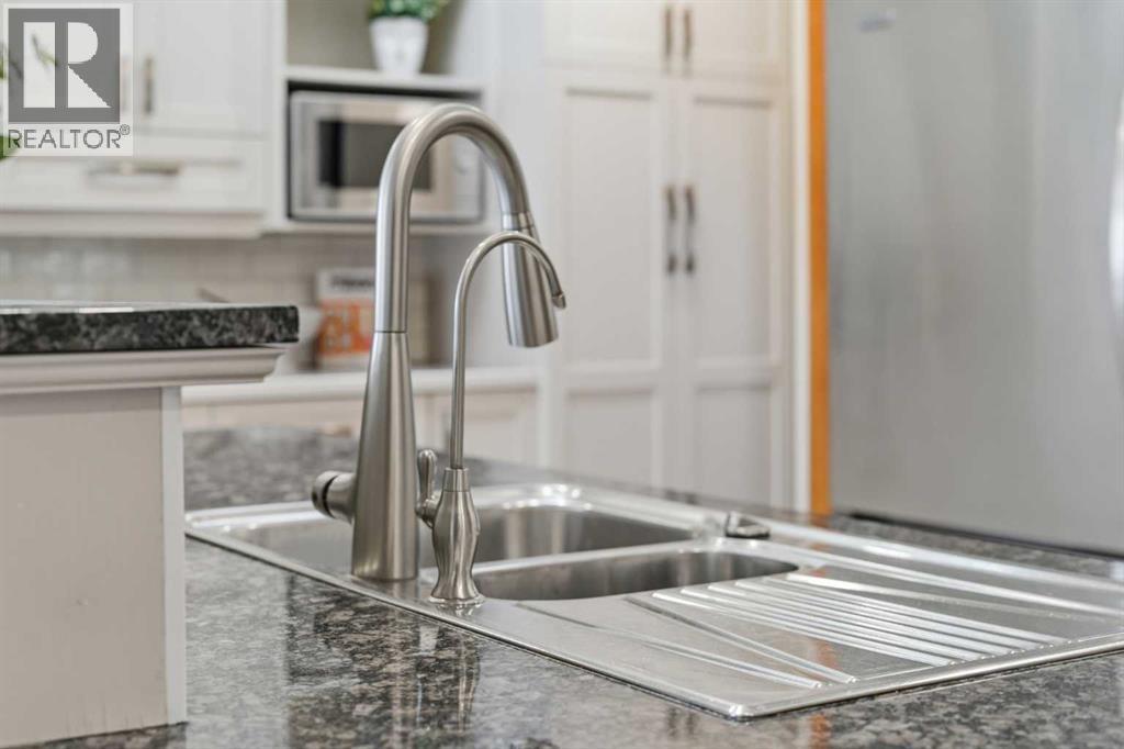 2208 31 Street Sw, Calgary, Alberta  T3E 2N4 - Photo 9 - A2289567