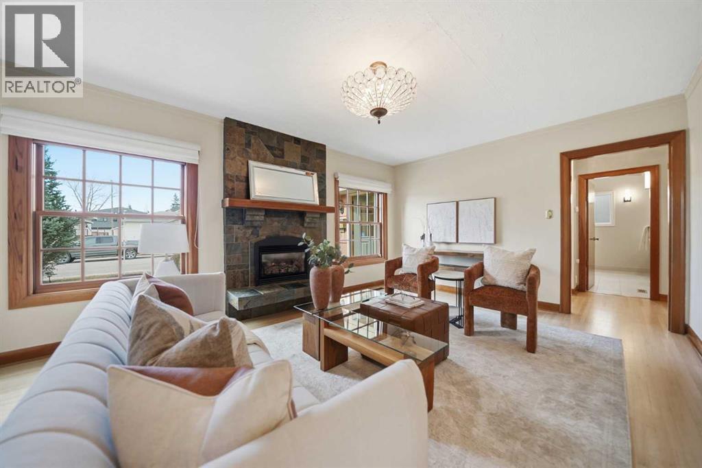 2208 31 Street Sw, Calgary, Alberta  T3E 2N4 - Photo 4 - A2289567