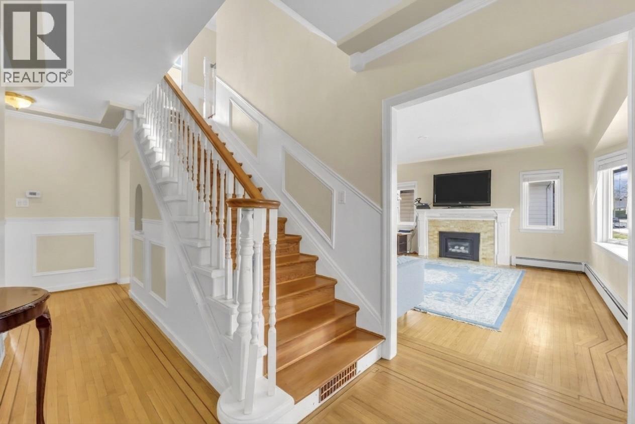 7758 15th Avenue, Burnaby, British Columbia  V3N 1W5 - Photo 14 - R3102799