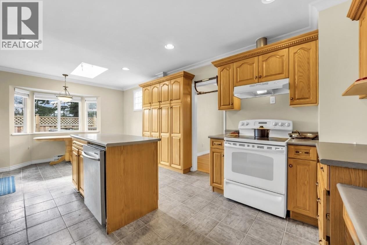 7758 15th Avenue, Burnaby, British Columbia  V3N 1W5 - Photo 7 - R3102799