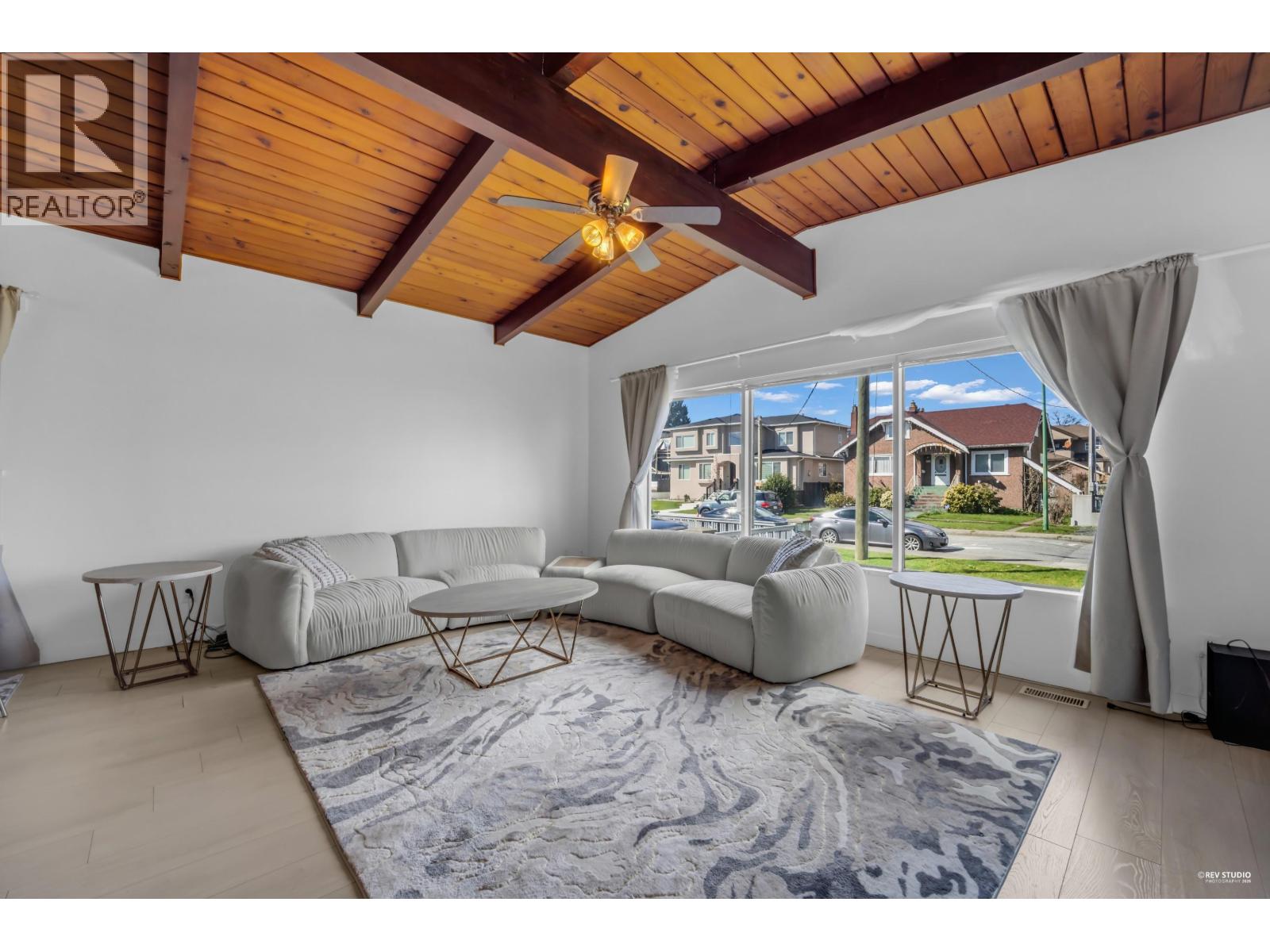 7750 15th Avenue, Burnaby, British Columbia  V3N 1W5 - Photo 5 - R3102801