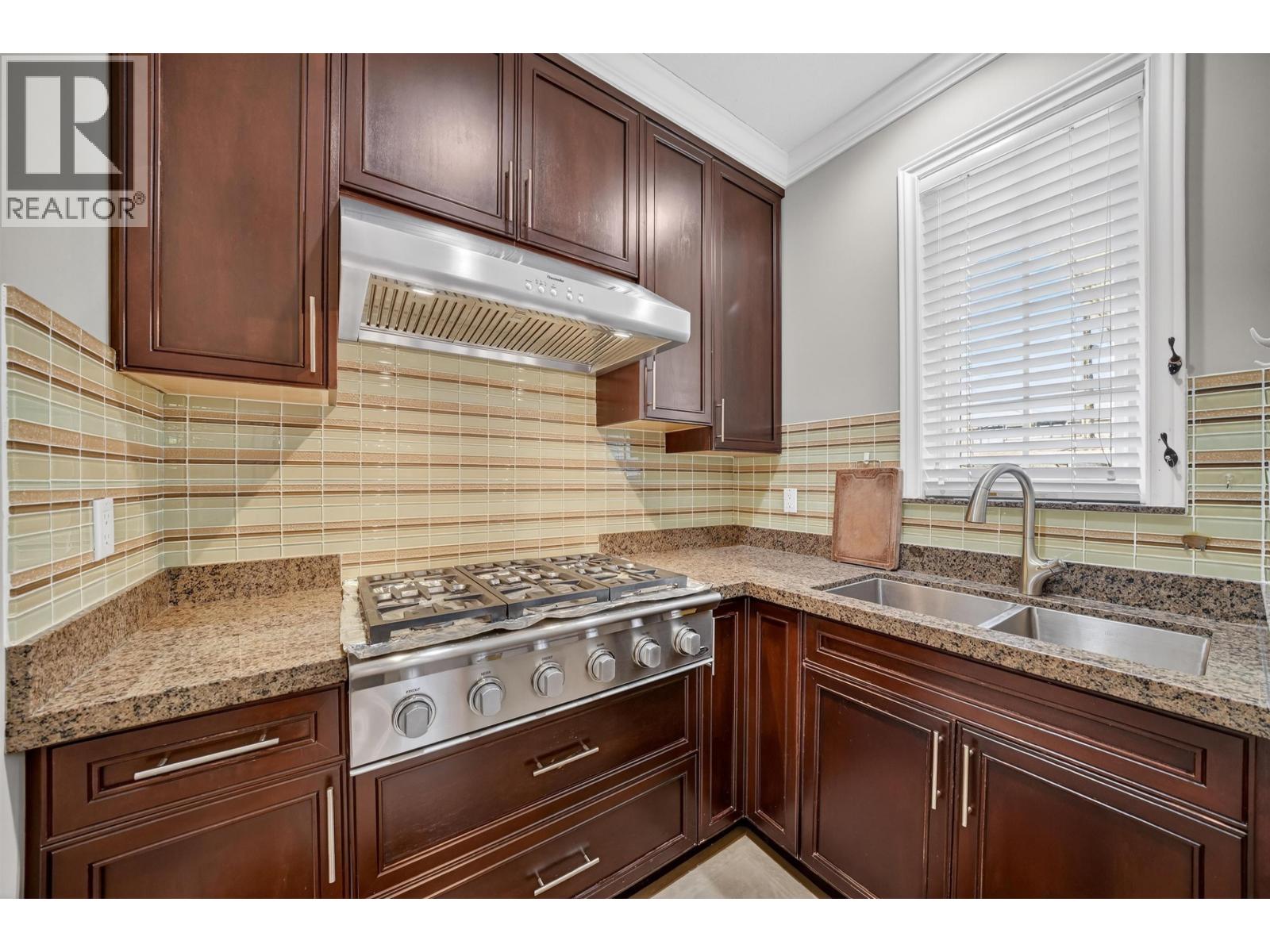 6309 Alberta Street, Vancouver, British Columbia  V5Y 3N3 - Photo 9 - R3102807