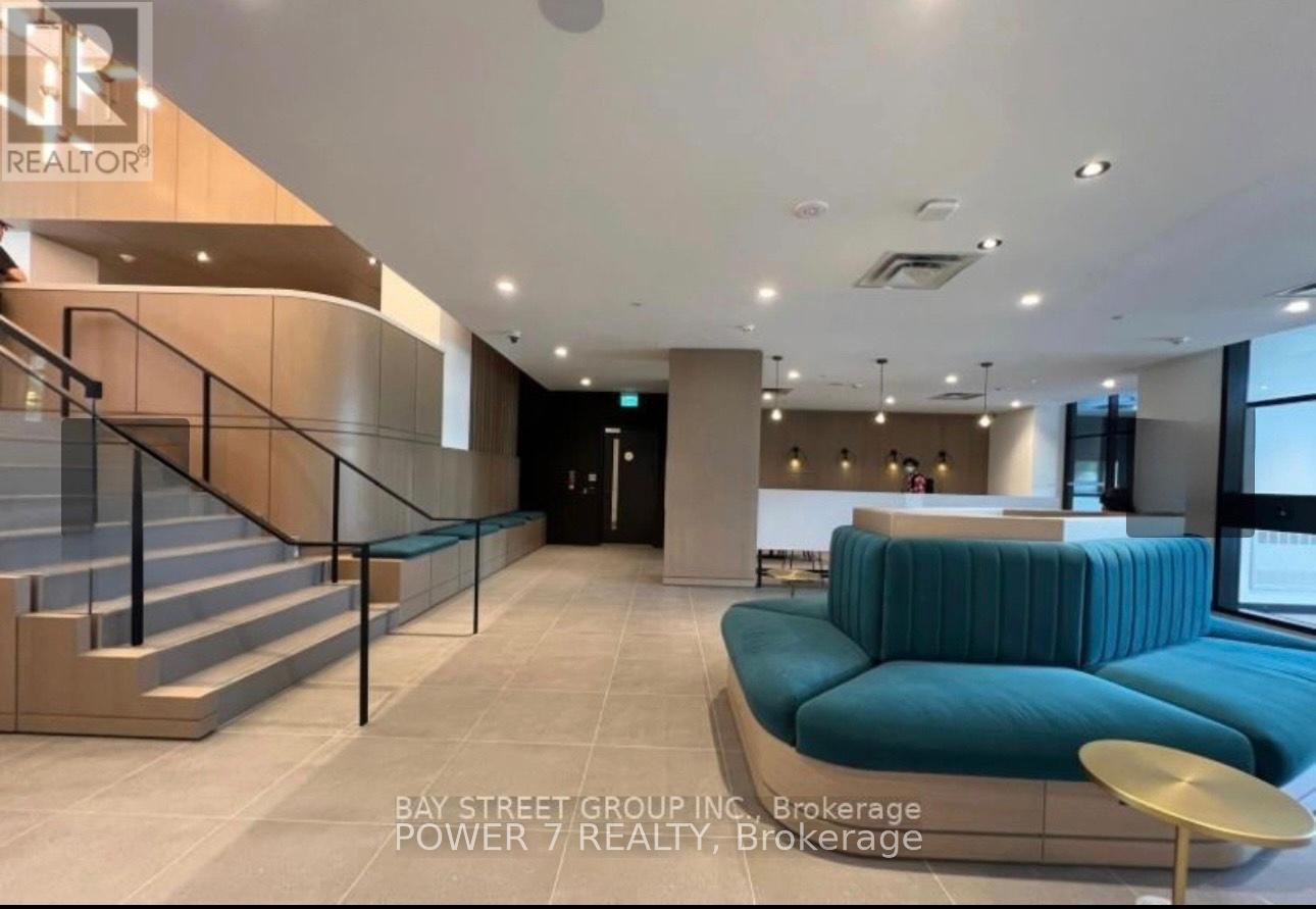 D112 - 8 Beverley Glen Boulevard N, Vaughan, Ontario  L4J 0L5 - Photo 13 - N12912652