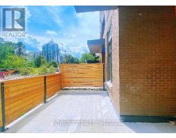D112 - 8 BEVERLEY GLEN BOULEVARD N, Vaughan, Ontario
