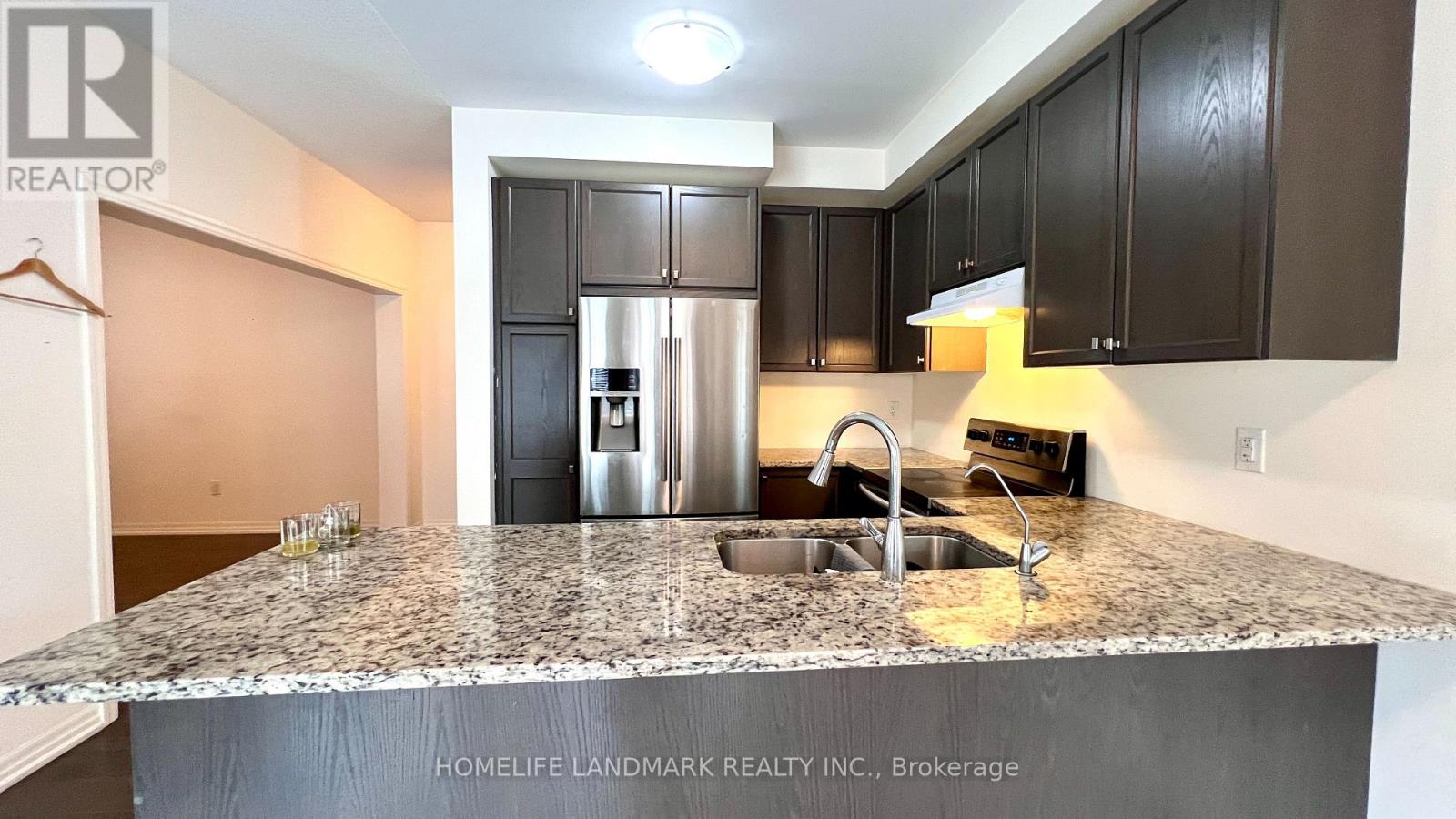 83 Tango Crescent, Newmarket, Ontario  L3X 0K4 - Photo 5 - N12912666