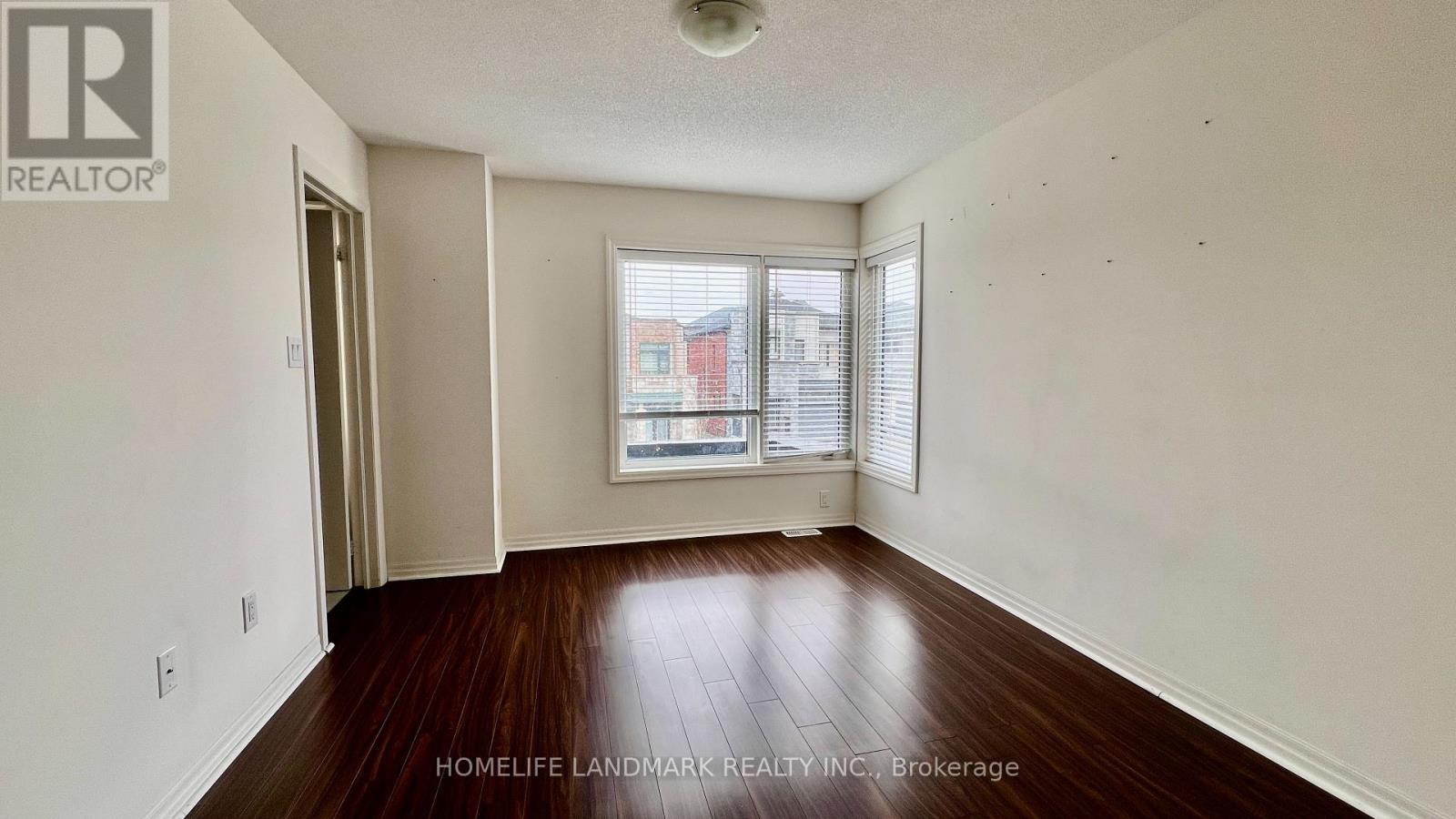 83 Tango Crescent, Newmarket, Ontario  L3X 0K4 - Photo 8 - N12912666